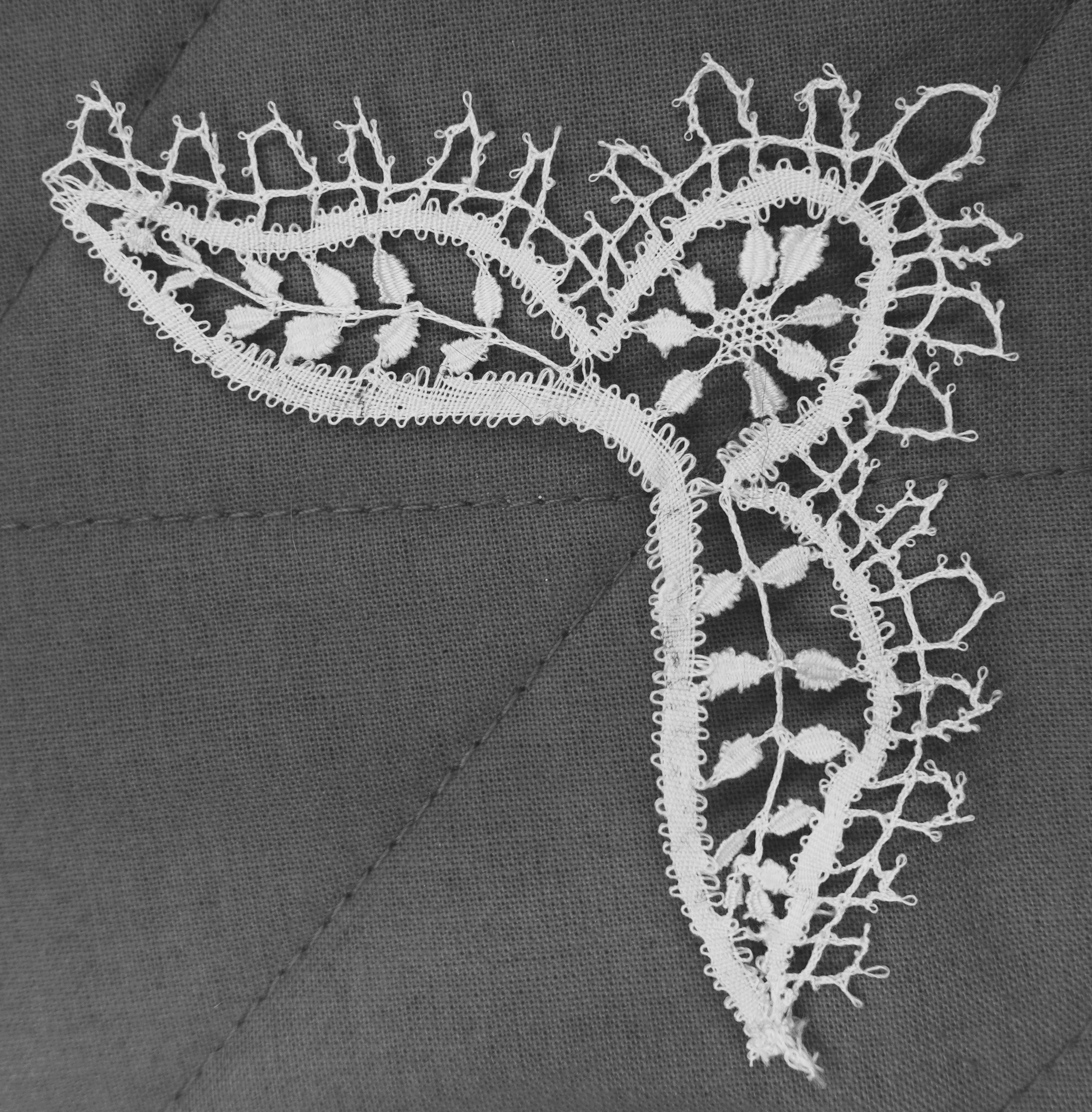 Student lace work, image 085