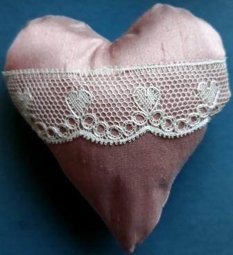 Sixpence Carrier lace